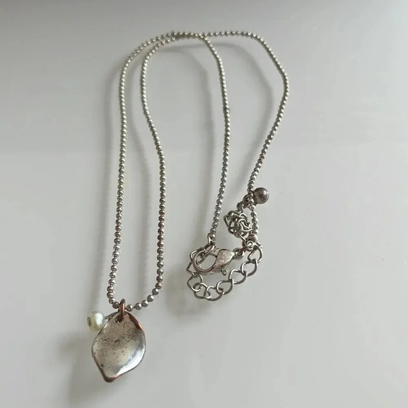 🔥4/$20 Beaded Necklace  with Small Pearl - Picture 2 of 9